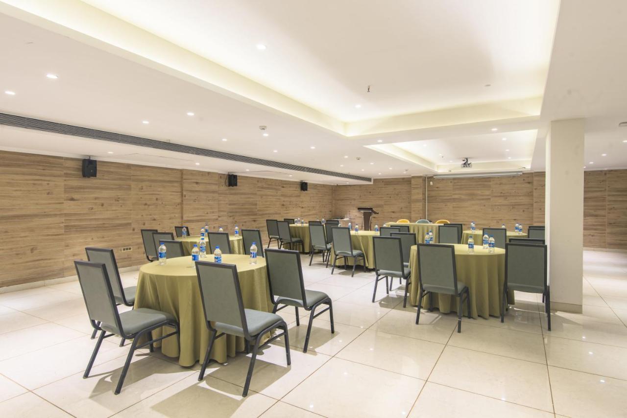 The Fern Residency Calangute-Baga, Goa Hotel Exterior photo